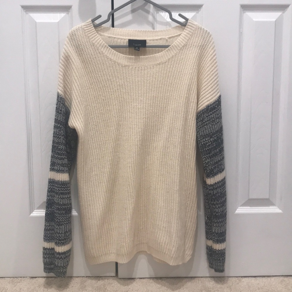 Sweater - Picture 2 of 2